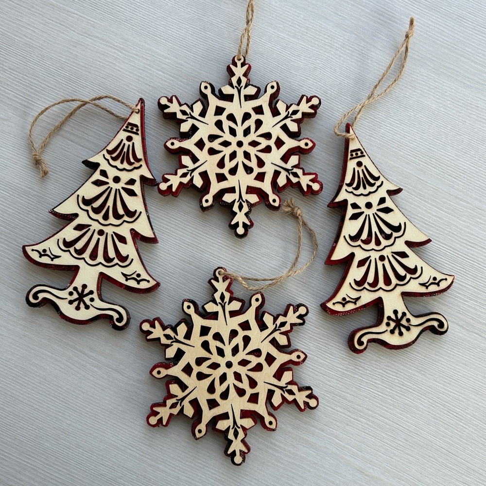 Lot 4 Pottery Barn Ornaments (2 Tree, 2 Snowflake) Wood Cutout/Plaid Scandi